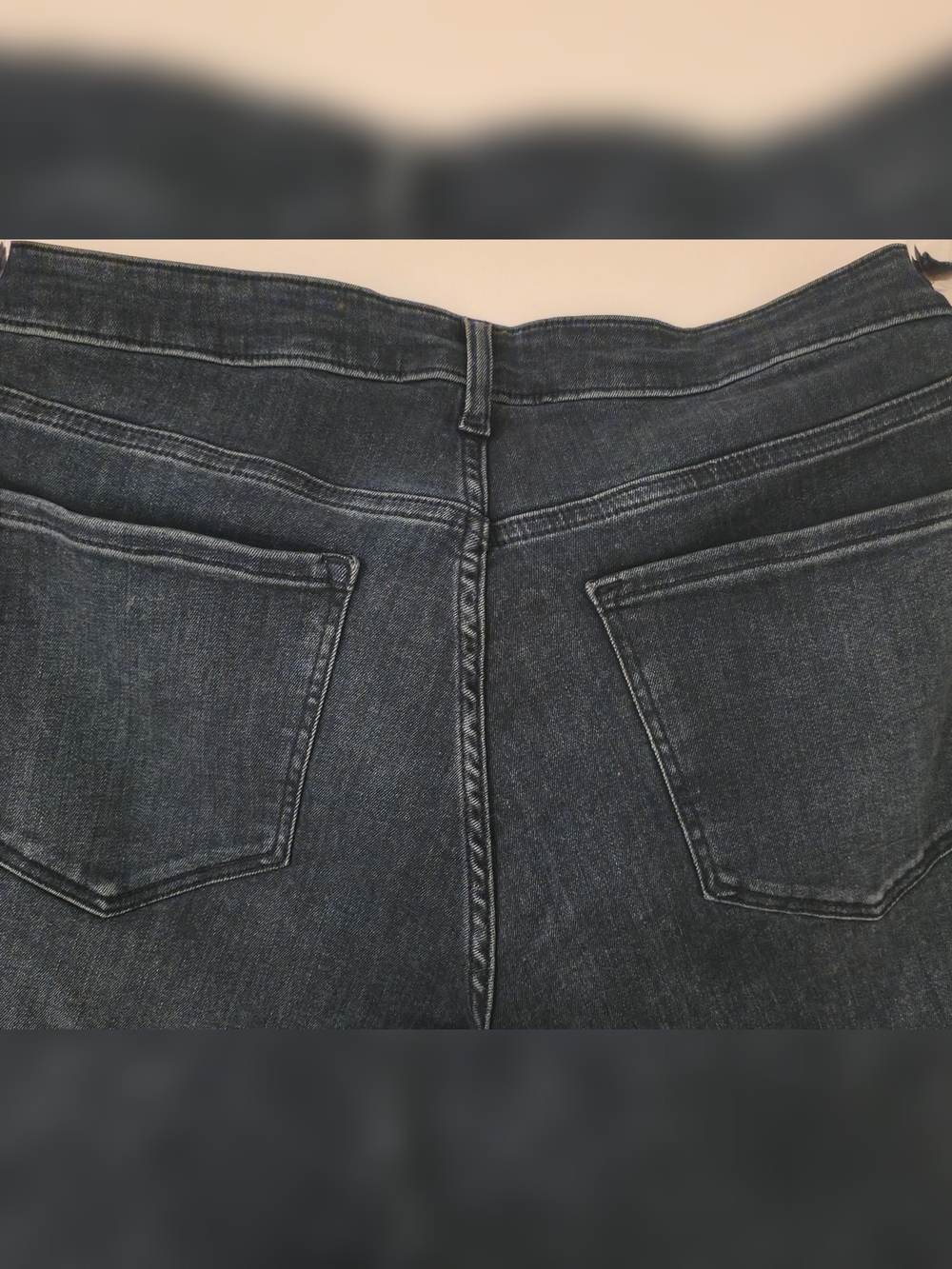 Old Navy Women's Dark Blue Stretch Rockstar Supper Skinny Jeans - Picture 6 of 7